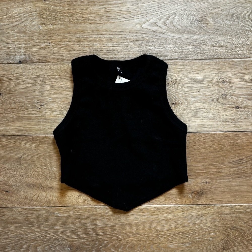 Diamond Hem Black Crop Top